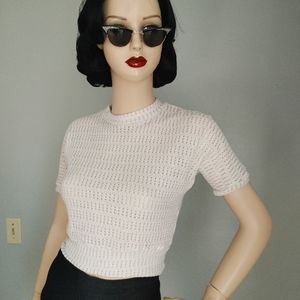 Freddie's of Pinewood size Small Cream with Gold Top